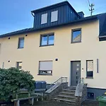 Haus Martha - Modernes Im Schoenen Westerwald Lägenhet *